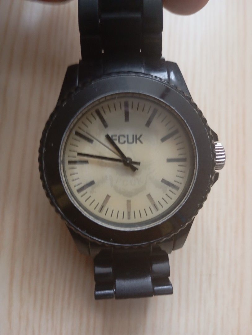 Fcuk hologram skull (Category: Men's Watches) located in Las Pinas. Submitted by quick_deals_great_finds2 (Listing ID 1468298743, Image 3). Description: Original good working condition Quartz with battery 42mm large fits wrist 6.8 inches.