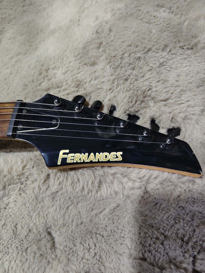 Fernandes electric guitar (Category: Looking For) located in Balatan. Submitted by benandbon2 (Listing ID 1468321440, Image 3). Description: from u.s in good condition add sf.