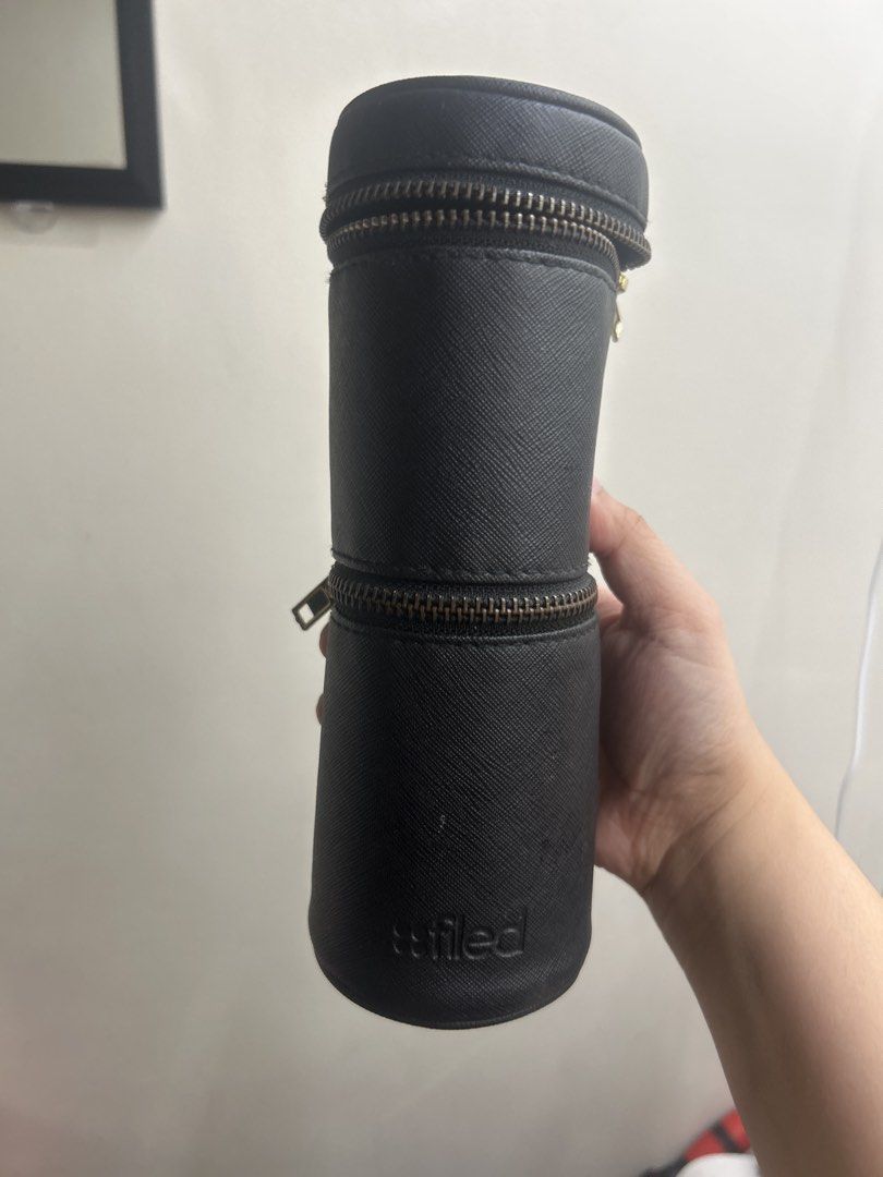 Filed Pencil Case (Category: Stationery & School Supplies) located in Manila. Submitted by quicklion.d82146 (Listing ID 1468462325, Image 1). Description: .