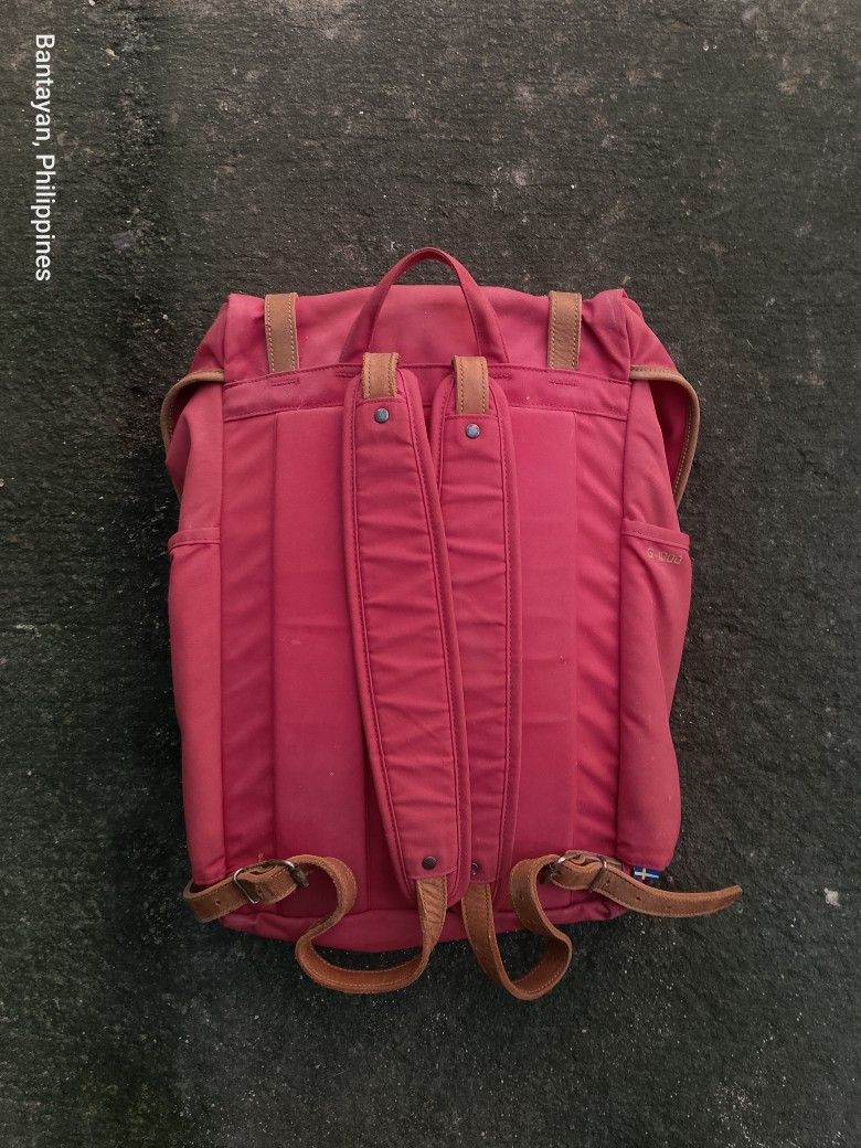 Fjallraven rucksack backpack (Category: Backpacks) located in Bantayan. Submitted by rare.palautog (Listing ID 1468344678, Image 2). Description: Fjallraven rucksack backpack Size Medium no 21 Need wash,stain no crack sa leather all goods DM sa interested 📩 Cebu location 📌.