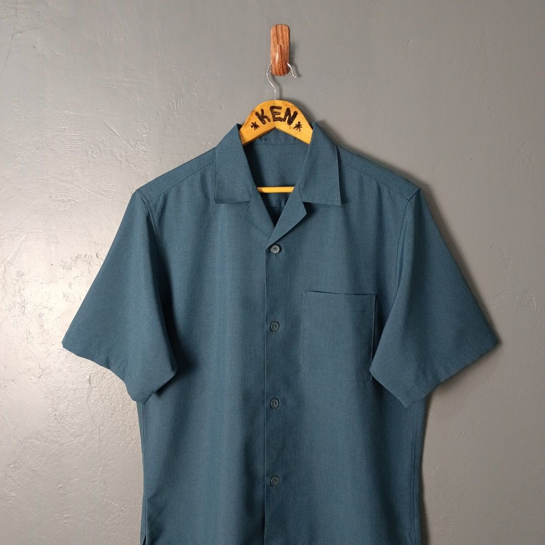 For Men - GU - Dry Open Collar (Category: Tshirts & Polo Shirts ) located in Bacolod City. Submitted by drop.ph (Listing ID 1468386301, Image 3). Description: GU - Dry Open Collar Shirt Authentic *Size M - 22x27 *Excellent *No Flaws *Price: 680php *Add SF if outside Bacolod Cit y.