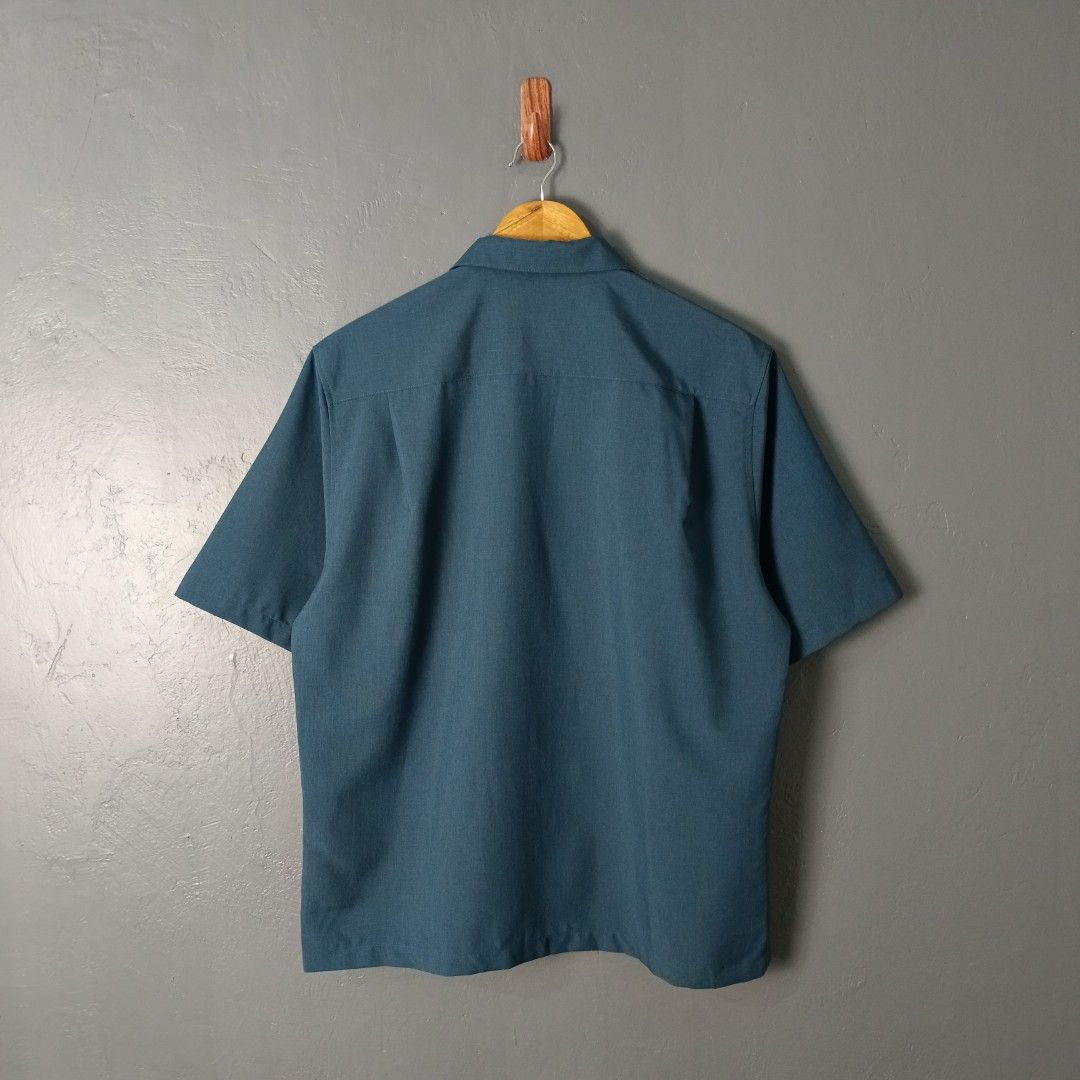 For Men - GU - Dry Open Collar (Category: Tshirts & Polo Shirts ) located in Bacolod City. Submitted by drop.ph (Listing ID 1468386301, Image 2). Description: GU - Dry Open Collar Shirt Authentic *Size M - 22x27 *Excellent *No Flaws *Price: 680php *Add SF if outside Bacolod Cit y.