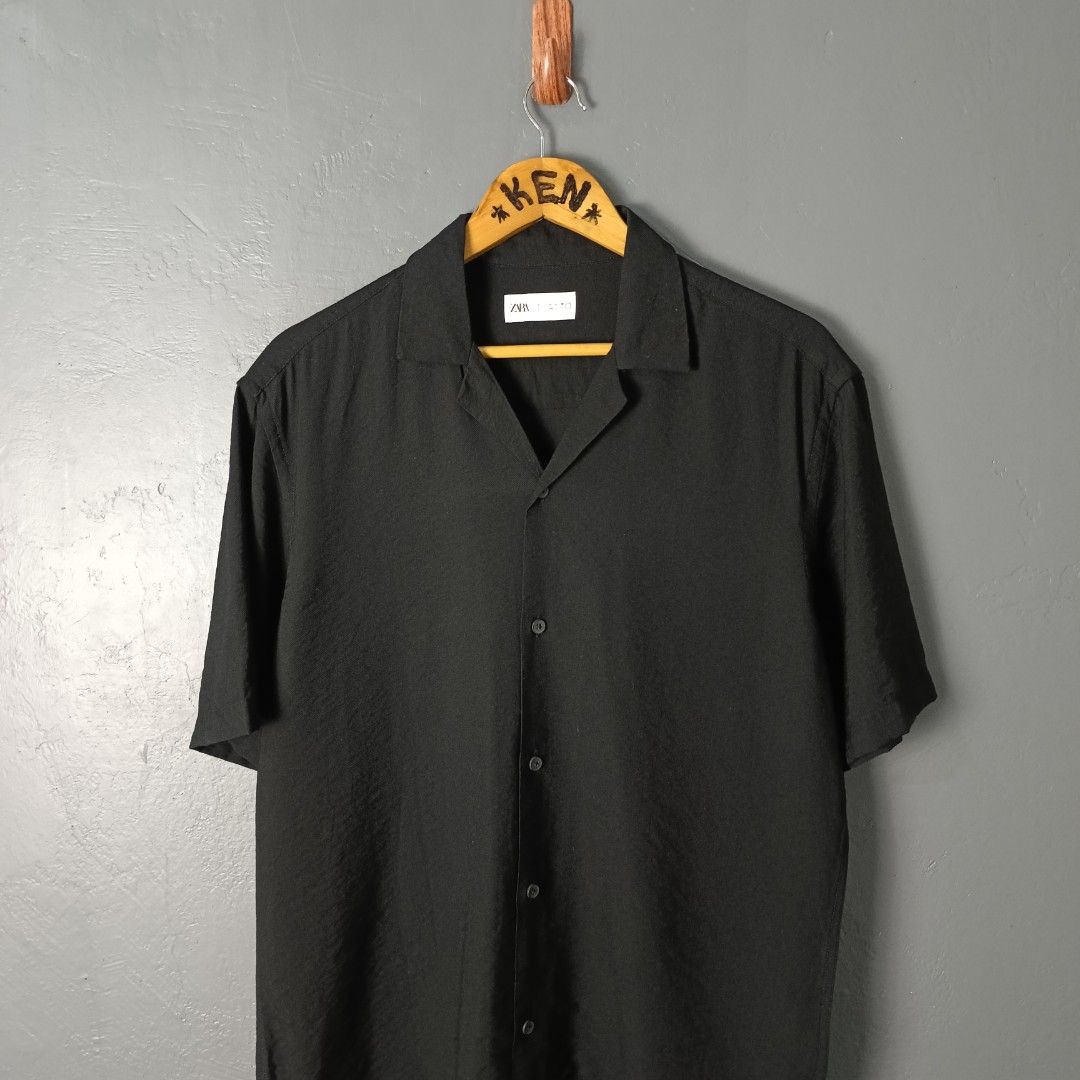 For Men - Zara - Open Collar (Category: Tshirts & Polo Shirts ) located in Bacolod City. Submitted by drop.ph (Listing ID 1468370076, Image 3). Description: Zara - Camp Collar Shirt Authentic *Size S fits M - 21.5x27.5 *Excellent *No Flaws *Price: 680php *Add SF if outside Bacolod City .