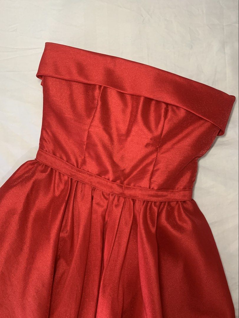 [FOR RENT] Red Ball Gown with Bow (Category: Evening dresses & gowns) located in Quezon City. Submitted by jsjaemdeclutter (Listing ID 1468325493, Image 2). Description: - ₱500 for security deposit (refundable) - perfect for prom, gradball, or any formal events! - birthday debut gown - fits small - medium - dm for measurements and more photos.