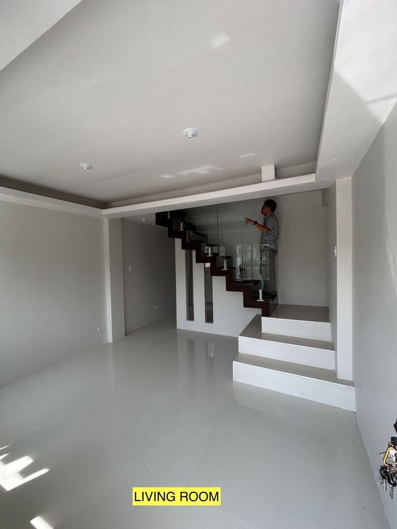 (Category: ) located in . Submitted by chrisdimatatacbroker (Listing ID 1468330733, Image 1). Description: .