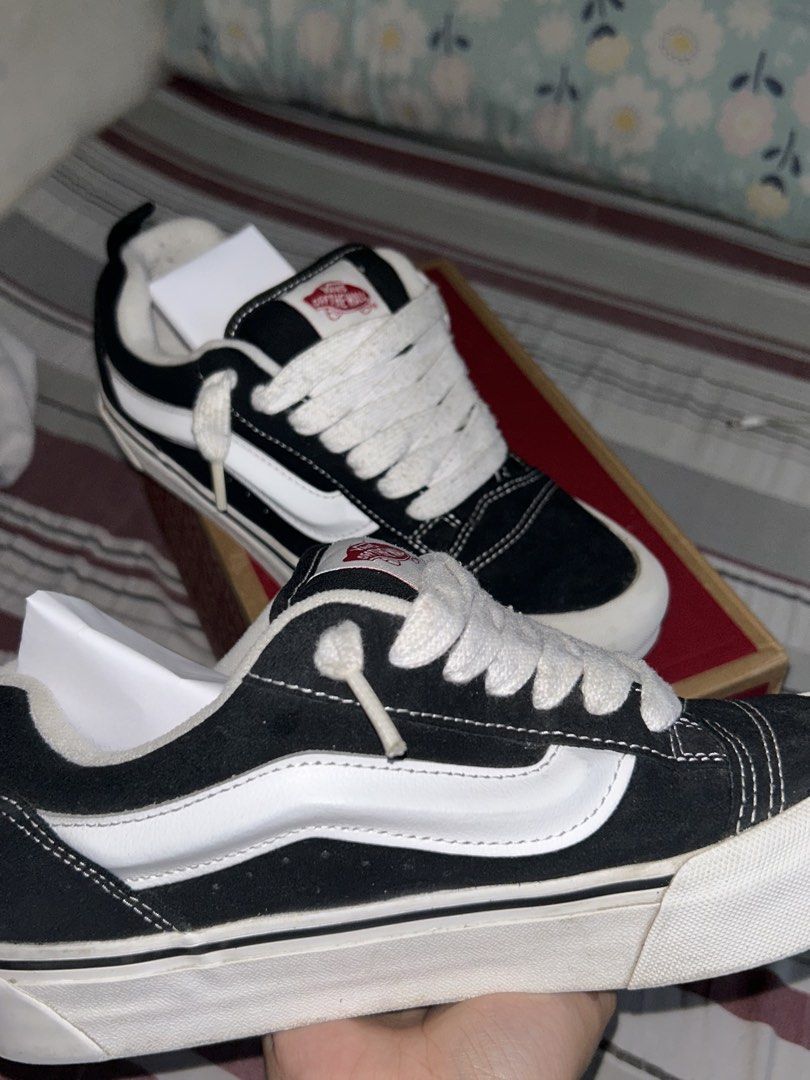 FOR SALE VANS KNU SKOOL (Category: Sneakers) located in Manila. Submitted by 444vincci (Listing ID 1468439495, Image 1). Description: BARELY USED VANS KNU SKOOL.