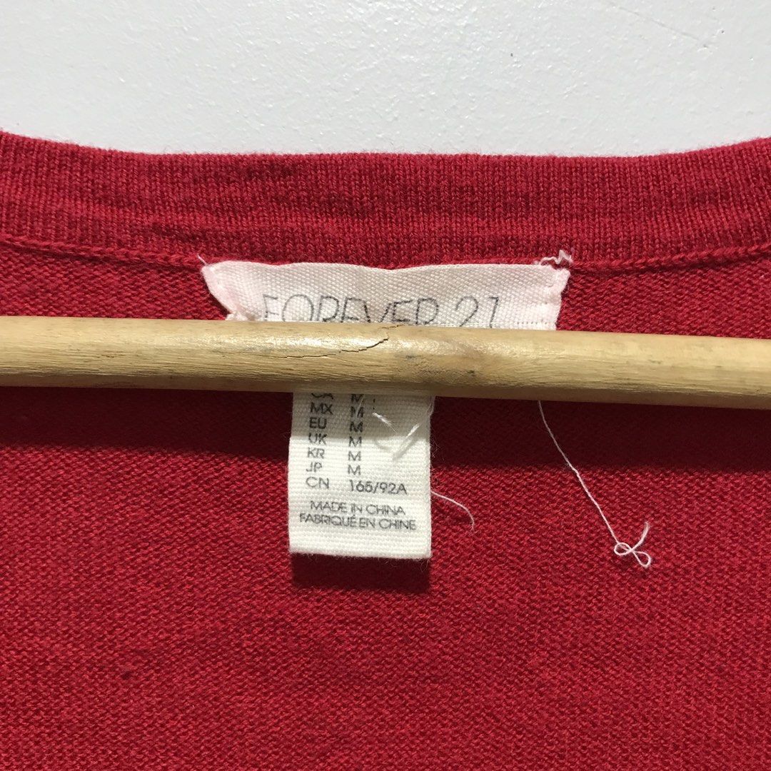 FOREVER 21 Red Button Down Cardigan (Category: Coats, Jackets and Outerwear) located in Cavite. Submitted by tanya.valentin (Listing ID 1468388917, Image 3). Description: - 23x25.