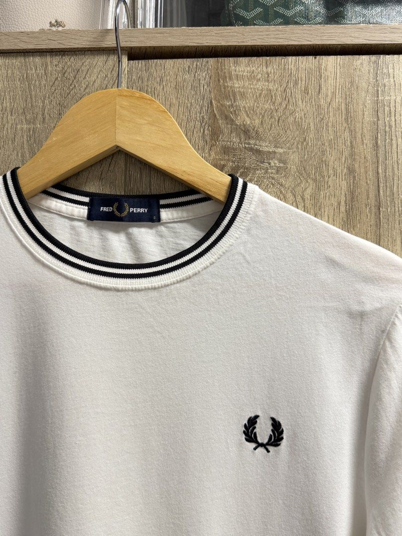Fred Perry Twin Tipped Tshirt (Category: Tshirts & Polo Shirts ) located in Imus. Submitted by rckrmns (Listing ID 1468356810, Image 3). Description: Fred Perry Twin Tipped Tshirt Size S W- 19 L- 26 Good as New .