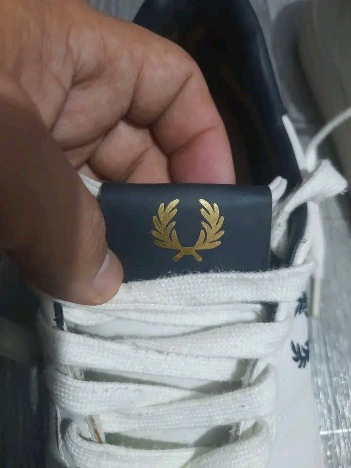 FREDPERRY MEN'S SHOES (Category: Casual Shoes) located in Mandaue City. Submitted by indayftjesiediva (Listing ID 1468393096, Image 3). Description: FREDPERRY MEN'S SHOES SIZE 8UK,9US EXCELLENT CONDITION WITH MINIMAL SIGN OF USAGE NO MAJOR FLAWS NEEDWASH DM IF INTERESTED 📩.