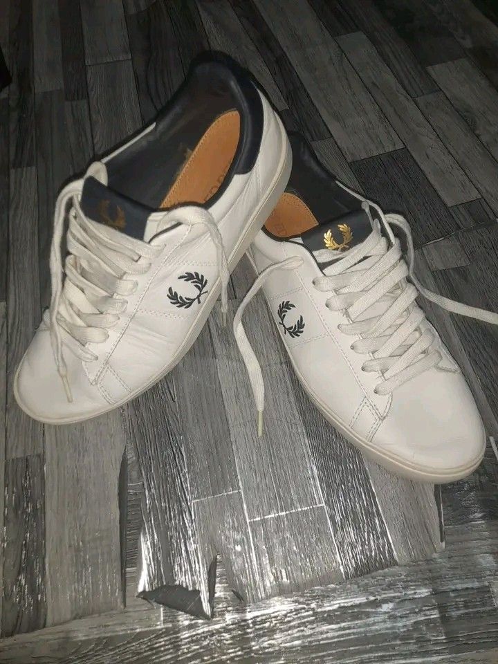 FREDPERRY MEN'S SHOES (Category: Casual Shoes) located in Mandaue City. Submitted by indayftjesiediva (Listing ID 1468393096, Image 2). Description: FREDPERRY MEN'S SHOES SIZE 8UK,9US EXCELLENT CONDITION WITH MINIMAL SIGN OF USAGE NO MAJOR FLAWS NEEDWASH DM IF INTERESTED 📩.