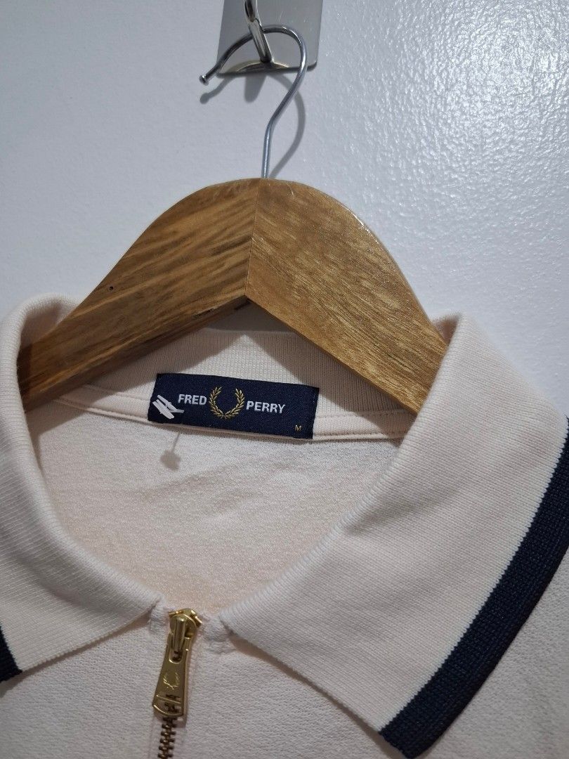 Fredperry size med (Category: Tshirts & Polo Shirts ) located in Tarlac. Submitted by christopher.24 (Listing ID 1468317348, Image 3). Description: excellent condition legit.