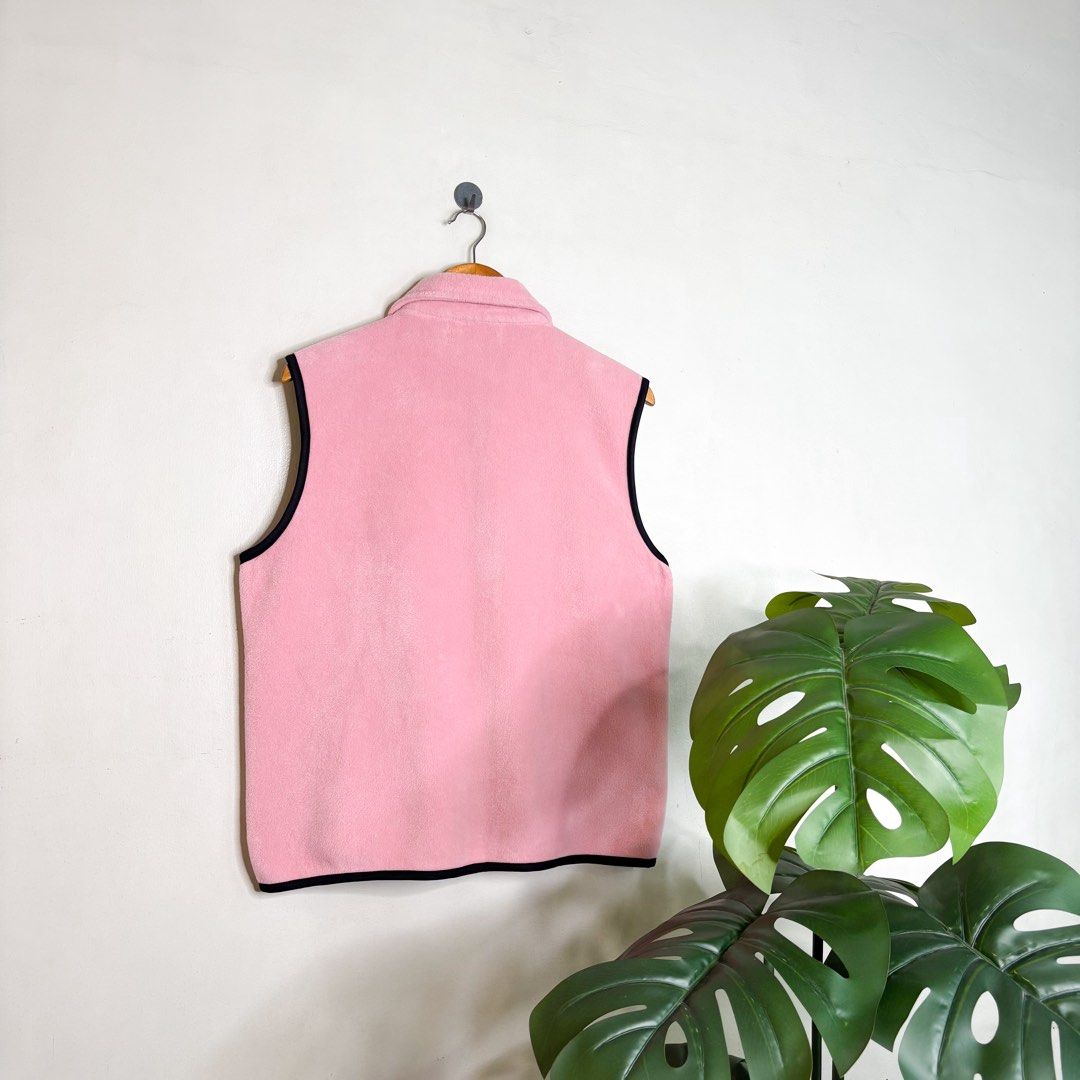 Fubu | Vest. (Category: Vests) located in Manila. Submitted by bypiecesandstories (Listing ID 1468323573, Image 2). Description: Fubu | Vest. 599 PHP 🧡 Perfect Condition Can Fit — Small to Large Dimensions — W 22" L 26" Add a pop of color to your rotation with this Fubu vest. Featuring a sporty design and a classic logo detail, it’s an easy statement layer to wear over your favorite tees and long sleeves. *Cut Tag* • REMINDERS • — Read the Rules