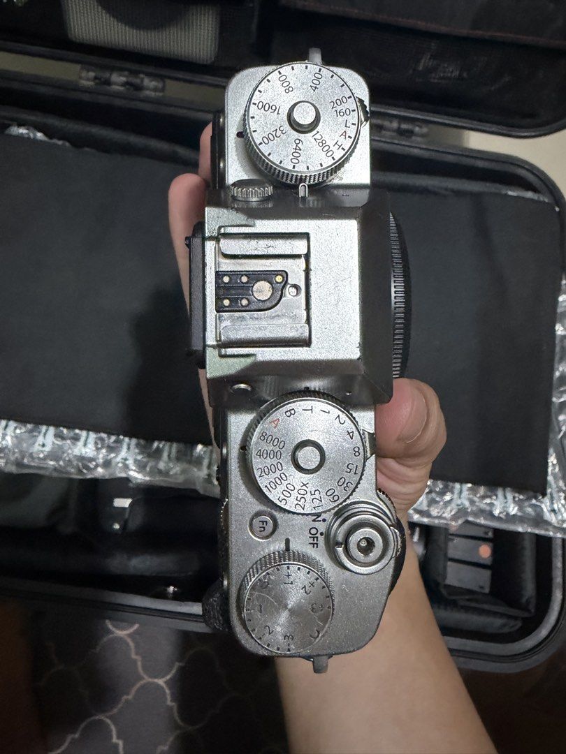 Fujifilm XT3 Body Camera (Category: Cameras) located in Manila. Submitted by strangedags01 (Listing ID 1468427379, Image 3). Description: 📸 FOR SALE: FUJIFILM X-T3 BODY (negotiable) Selling Price: ₱36,000 Inclusions: * Fujifilm X-T3 Body * 1 Battery * 32GB SanDisk Ultra SD Card Condition: * Cosmetics: 8/10 * Rear Command Dial / Front Command Dial: Not functioning; for repair * Estimated repair cost: ₱1,500–₱2,000 (already canvassed) * LCD and CM