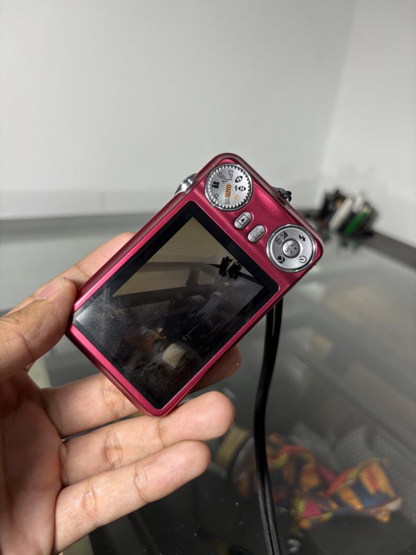 FUJIFILMw FINEPIX JX280 DIGICAM (Category: Cameras) located in Calamba. Submitted by absentmindeadz (Listing ID 1468472374, Image 2). Description: FUJIFILMw FINEPIX JX280 DIGITAL CAMERA * Sensor: 14.1 MP 1/2.3-inch CCD * Lens: 5x optical zoom Fujinon lens (28–140mm 35mm equivalent) * Aperture: f/3.6 (wide) to f/13 (telephoto with ND filter) * Display: 2.7-inch rear LCD with 230,000-dot resolution * Video: 720p HD movie capture at 30fps * Stabiliz