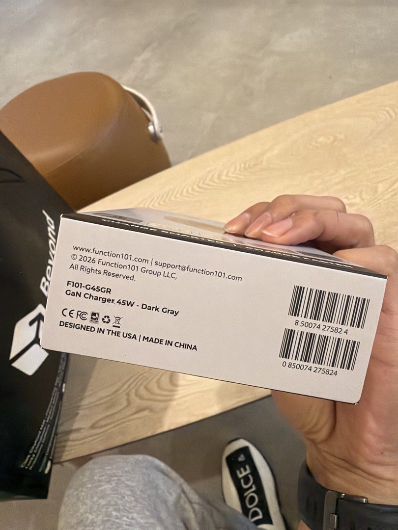 Function 101 smart charger 45w Brand New Original (Category: Chargers & Cables) located in Taguig. Submitted by theflower1122 (Listing ID 1468346704, Image 3). Description: - Brand new Function 101 Smart Charger - 45W maximum output with GaN powered technology - Smart real-time display with touch screen feature - Compact and travel-ready form factor with foldable prongs - Color: Dark Gray Delivery or Meet up BGC or Arca south taguig.