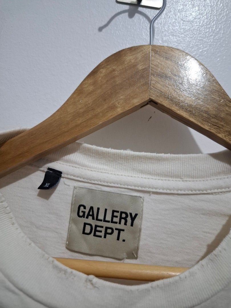 Gallary dept size XL (Category: Tshirts & Polo Shirts ) located in Tarlac. Submitted by christopher.24 (Listing ID 1468315109, Image 3). Description: excellent condition.
