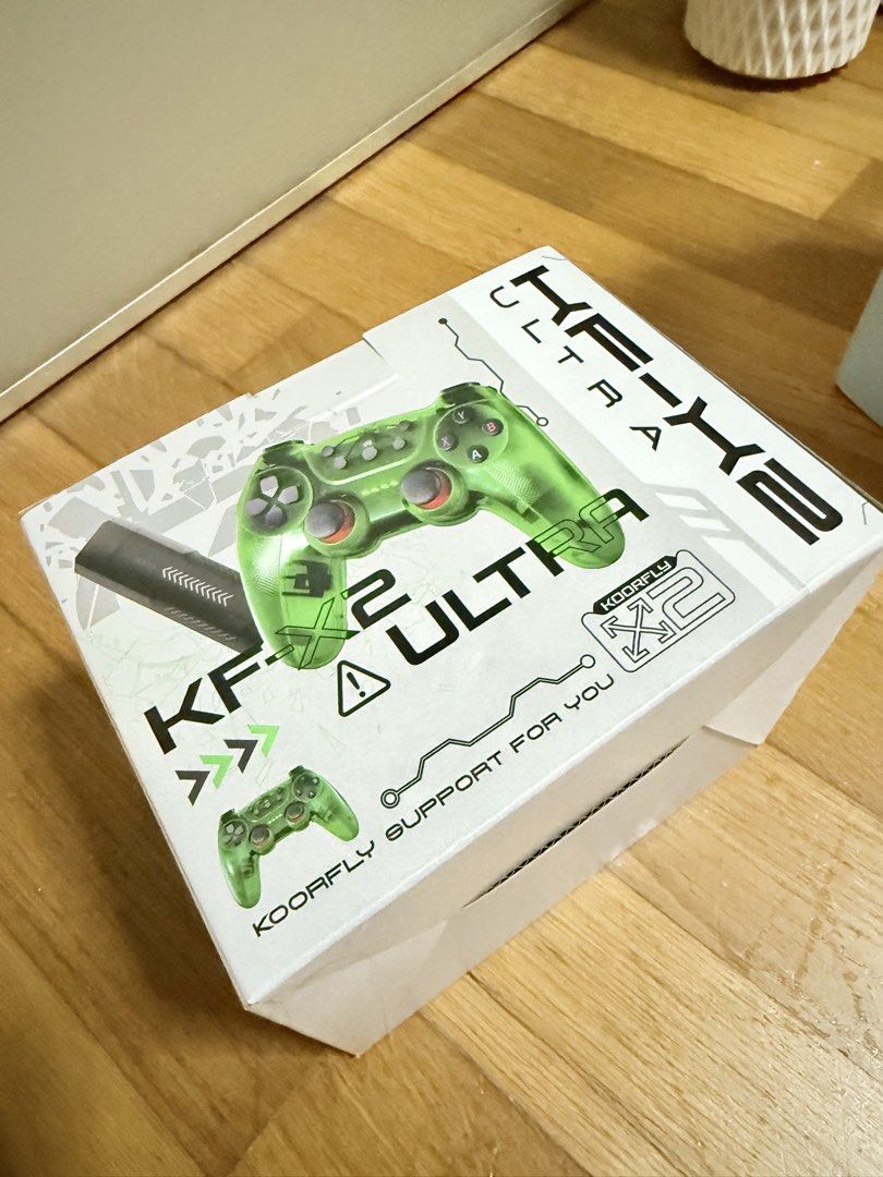 Game controller (Category: Controllers) located in Singapore. Submitted by sg0912 (Listing ID 1468477150, Image 3). Description: .