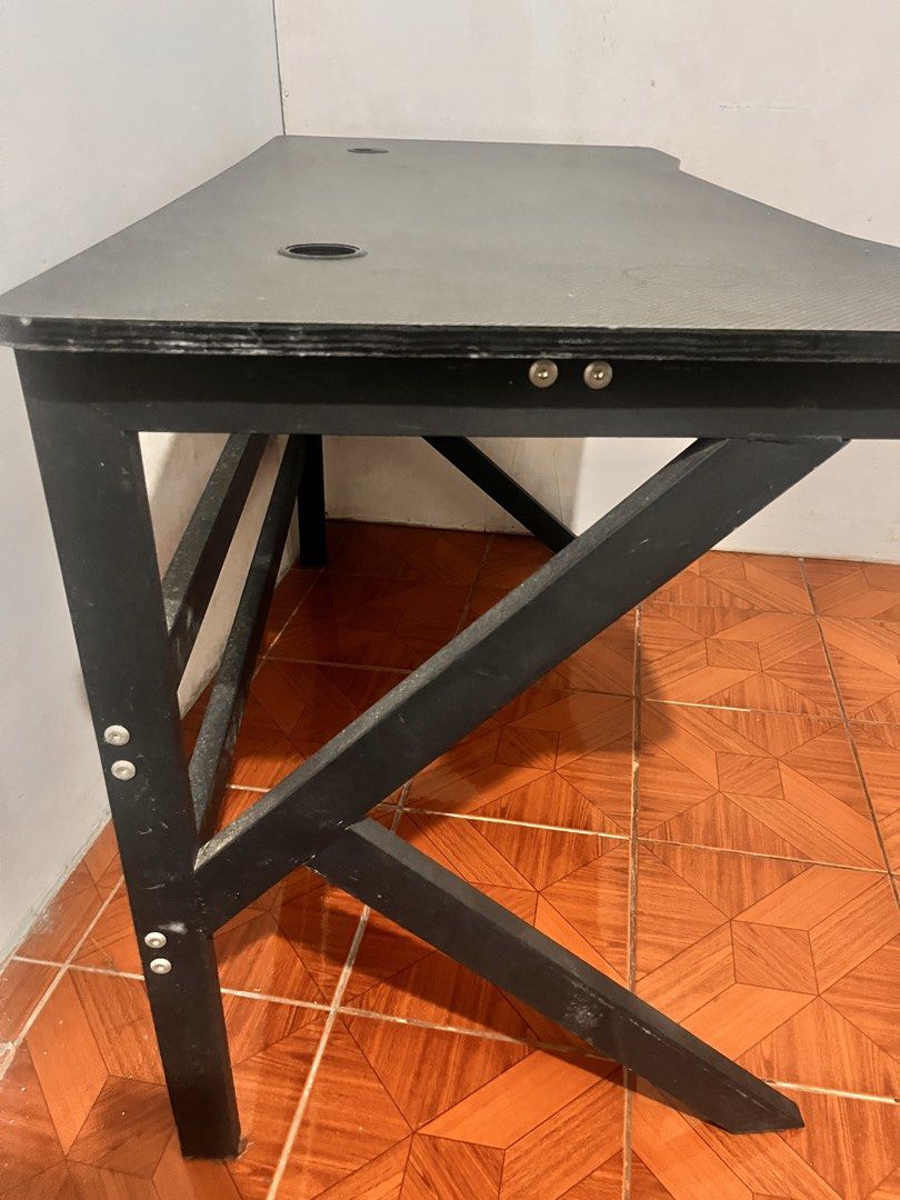 GAMING TABLE (Category: Tables & Sets) located in Manila. Submitted by randawl (Listing ID 1468315612, Image 1). Description: Dont be shy to ask questions i can send you more pictues. .