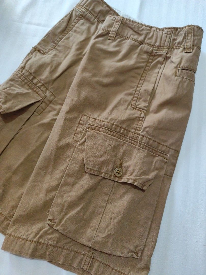 Gap cargo shorts (Category: Babies & Kids Fashion) located in Malungon. Submitted by 2ndhandoriginals (Listing ID 1468305329, Image 3). Description: Color: Khaki Size: 18 regular - with adjustable inner waistband .
