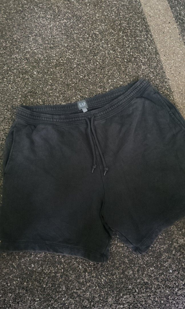 gap shorts (Category: Shorts) located in Oas. Submitted by yortzzz (Listing ID 1468284247, Image 1). Description: 9/10 cl.