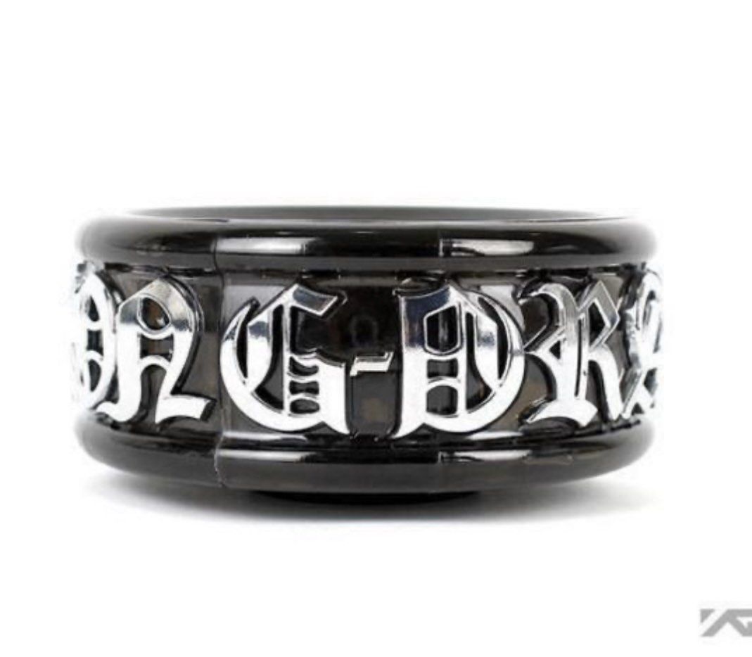 G-DRAGON OOAK LIGHT RING [RARE / LP ALREADY] (Category: K-Wave Merchandise) located in Manila. Submitted by jellyycrd (Listing ID 1468286285, Image 1). Description: - G-DRAGON Light Ring for BB LS - Rare, no to lowballers; LP already - Can ship via J&T, or lalamove SDD.
