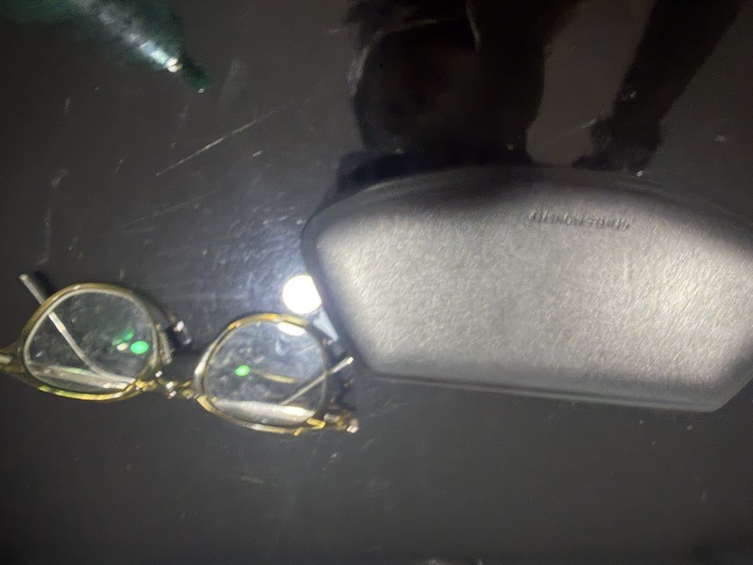 Gentlemonster glasses (Category: Sunglasses & Eyewear) located in Quezon City. Submitted by destashingmycloset (Listing ID 1468333707, Image 3). Description: I accidentally stepped on this huhu. I had it fixed in vision express but it’s still medj baliko. Huhu selling for really low! 200-300 grade Can be changed.