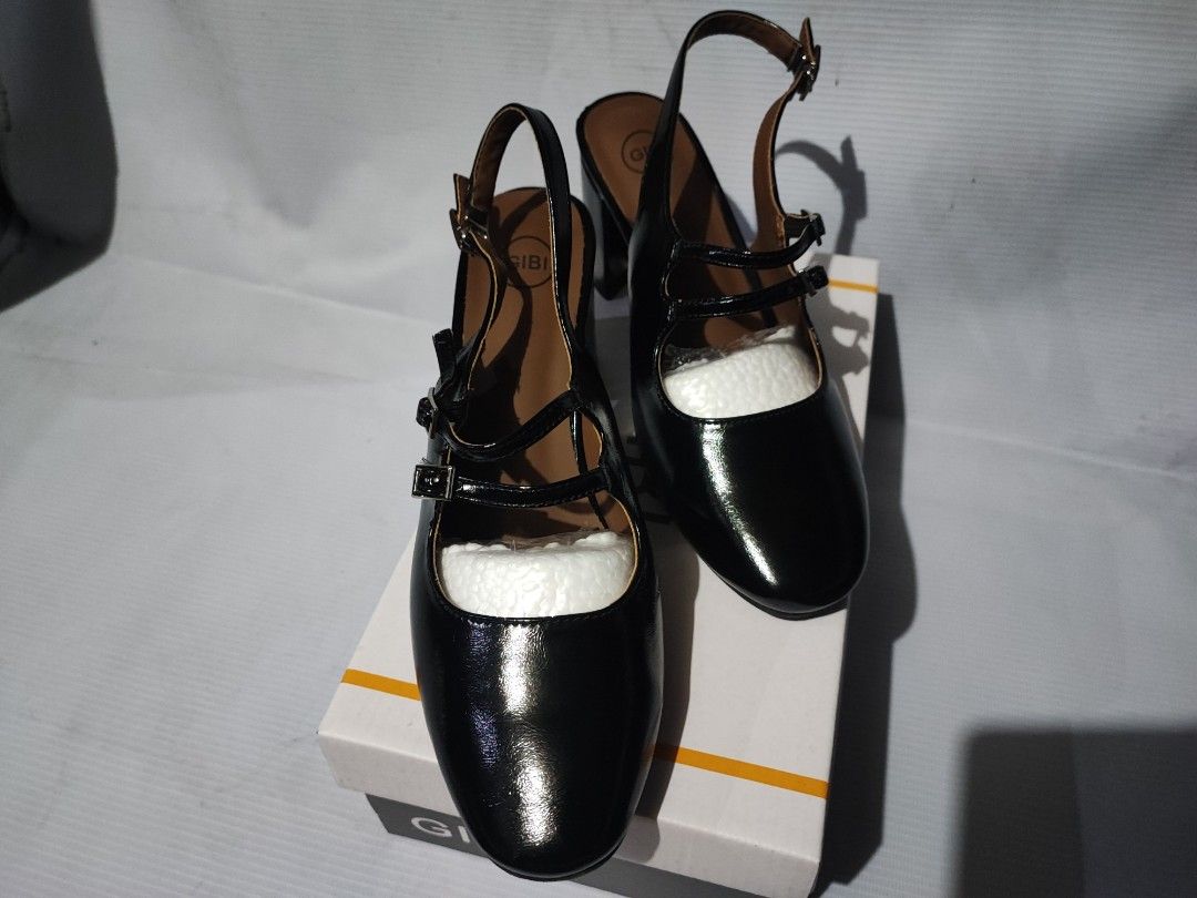 Gibi shoes Black MJ pumps (Category: Heels) located in Manila. Submitted by samnicolet (Listing ID 1468407579, Image 3). Description: Price: ₱1,200 only (Bought for ₱1,999) Size: 38 Condition: 9/10. Used TWICE only. Details: - Very minimal scratches, not noticeable when worn - January 2026 binili RSF: Additional funds for school and hindi na po nagagamit 📍 Location: Manggahan Pasig DM for more details.