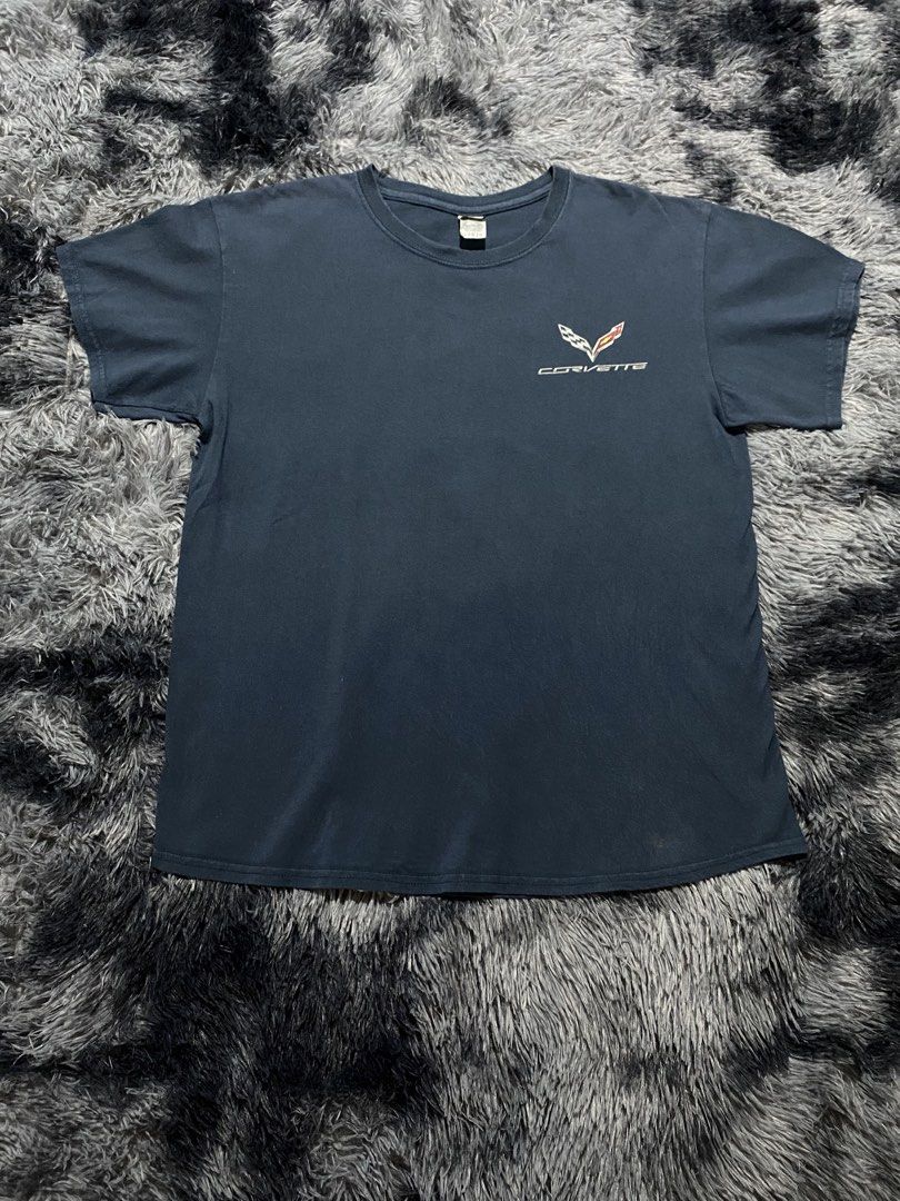 Gildan Corvette Car tee (Category: Tshirts & Polo Shirts ) located in Manila. Submitted by zrothrift (Listing ID 1468313505, Image 2). Description: Gildan Corvette Car tee Measurements: Large on Tag Width: 21 Inches Length: 28 Inches washable dirt stains (barely noticeable) ₱380.