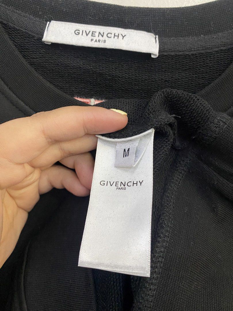 GIVENCHY (Category: Luxury Apparel) located in Baguio. Submitted by lairdegawd_06 (Listing ID 1468460219, Image 3). Description: Dimes-23x26 Excellent condition 10/10 color rate No flaw Complete tags Check photos for more details.