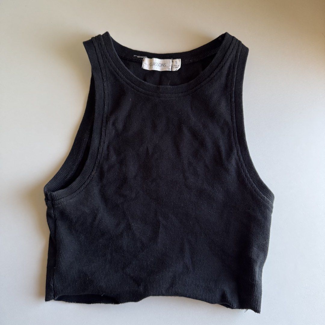 Glassons Black Basic Tank Top (Category: Sleeveless) located in Santa Rosa. Submitted by ceyllective (Listing ID 1468367148, Image 1). Description: .