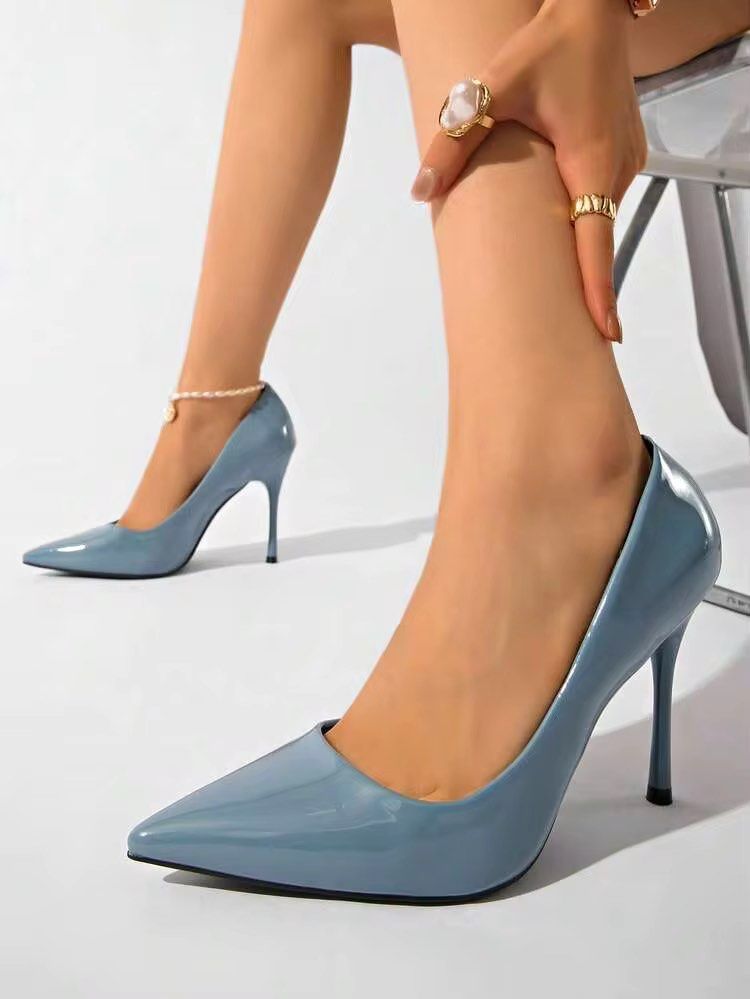 Glossy Blue Pointed Toe Stiletto Heels (Category: Heels) located in Cagayan de Oro. Submitted by elviecup (Listing ID 1468419323, Image 2). Description: Gorgeous glossy blue pointed-toe stiletto heels. Slip-on style with a sleek finish and contrast black lining. Perfect for parties, work, or nights out. Grab these statement shoes today!.