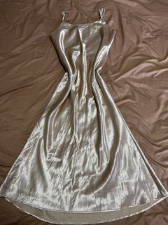 (Category: ) located in . Submitted by my.serendipithrift (Listing ID 1468376009, Image 1). Description: .