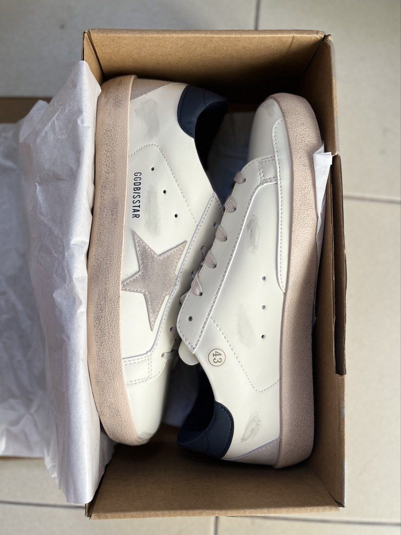 Golden Goose Super-Star (Category: Casual Shoes) located in Santo Tomas. Submitted by ichigo.2000 (Listing ID 1468409567, Image 2). Description: 👟High Authentic Quality Reps Shoes Made with the same materials as original pairs just like branded ones. ✅Identical appearance ✅Much Better than Class A ✅Way more affordable Size 9.5 US Men.