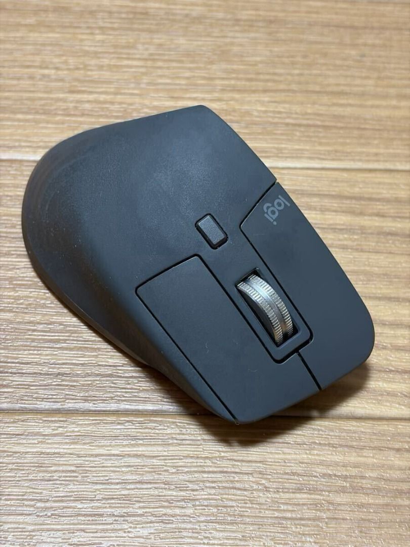 [Good Condition] Logicool MX MASTER 3S Wireless Mouse (Graphite, MX2300GR) – Includes all original accessories; tested and fully functional. (Category: Mouse & Mousepads) located in Caloocan City. Submitted by letao_shopping_ph (Listing ID 1468309983, Image 2). Description: [Product Description] This is a high-performance wireless mouse from Logitech (Logicool): the MX MASTER 3S (model number: MX2300GR). It has been tested and is in full working 