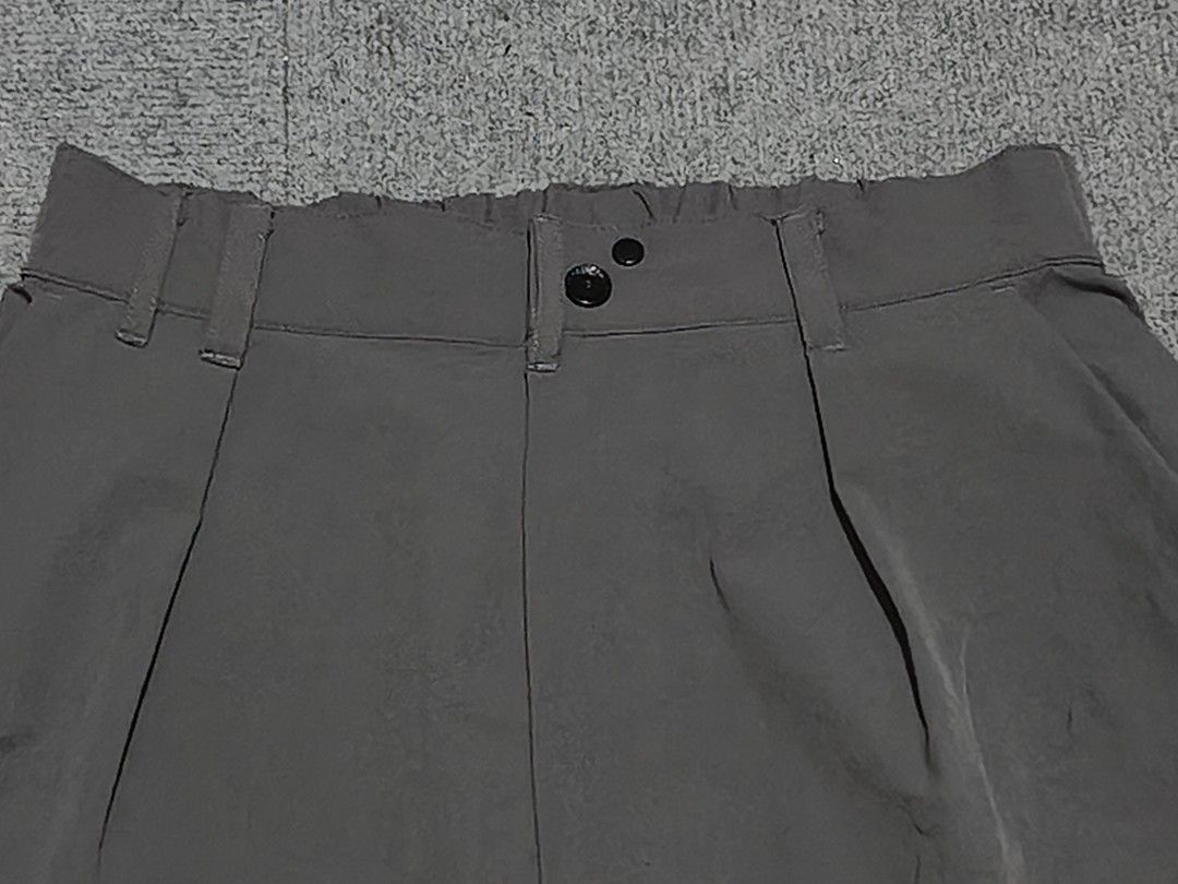GOOPiMADE “BR-M3G” SOFTBOX Basic Pants (Category: Trousers) located in La Trinidad. Submitted by beenaged (Listing ID 1468289194, Image 3). Description: - GOOPiMADE “BR-M3G” SOFTBOX Basic Pants - size small to medium - dimensions 28-31 waist, 40 length from waist to hem - excellent to good as new - issue: missing removable strap/belt - price 2,580 - Location Baguio City - shipping nationwide .