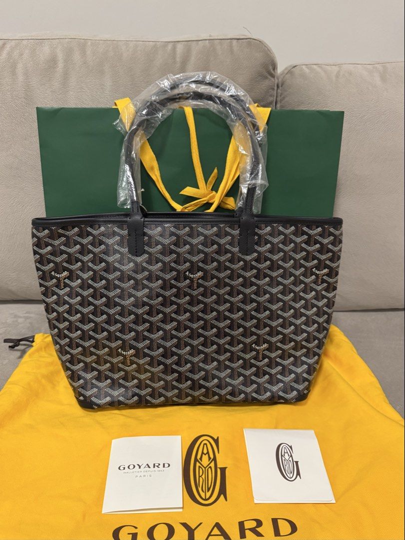Goyard Artois pm (Category: Luxury Bags & Wallets) located in Taguig. Submitted by byebyebabies (Listing ID 1468301973, Image 1). Description: - Authentic Goyard Saint Louis tote bag in classic black chevron print - Includes yellow dust bag, matching shopping bag with ribbon, and store tags - Spacious interior design, perfect for daily use or travel - Carefully stored in a smoke-free environment.