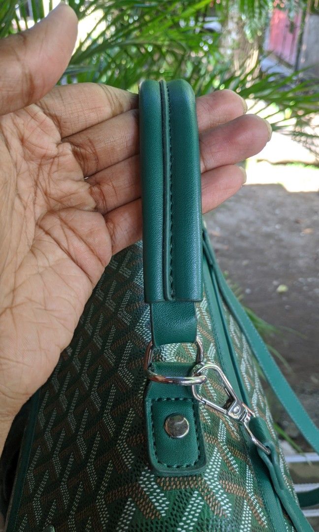 Goyard Backpack (Category: Luxury Bags & Wallets) located in President Roxas. Submitted by keanmichael248 (Listing ID 1468499253, Image 3). Description: .