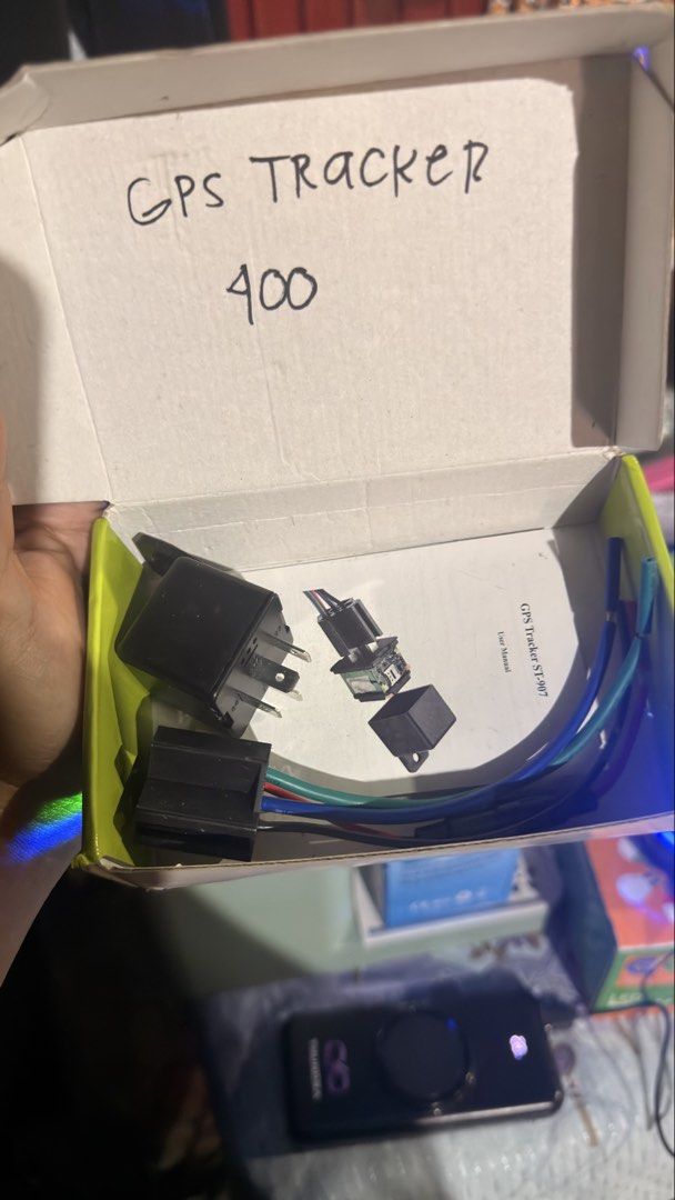 GPS Tracker (Category: Other Automotive Parts and Accessories) located in Taguig. Submitted by rfern_08 (Listing ID 1468432144, Image 1). Description: Complete package with box and manual .