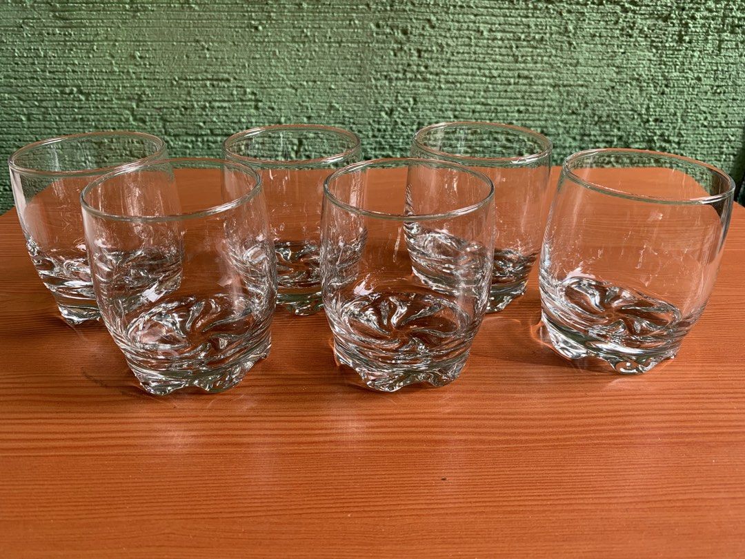 Gürallar 6-Pc Glassware Set (Made in Turkey) (Category: Dinnerware & Cutlery) located in Antipolo. Submitted by rex.dn (Listing ID 1468353274, Image 2). Description: Original branded glassware from Gürallar ArtCraft / Adora RFS: Decluttering •Made in Turkey •6 pcs complete — no missing glasses •Never used •No cracks, chips, or damages •Cleaned and ready to use •Original box included •Glasses are in excellent condition •Great for serving water, ju