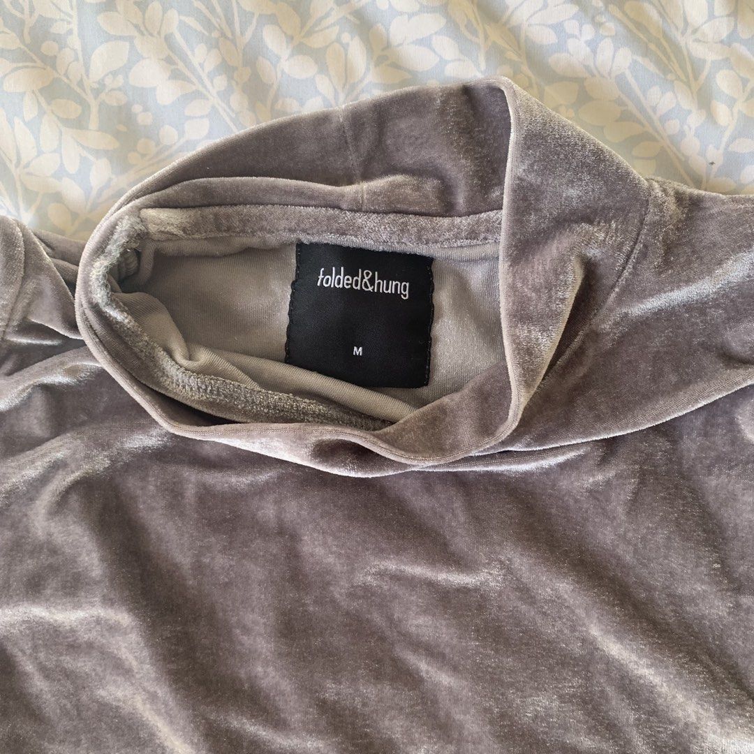 GRAY HALTER TOP FOLDED & HUNG (Category: Others Tops) located in Quezon City. Submitted by odd.and.ends (Listing ID 1468285453, Image 2). Description: fits small to medium! .
