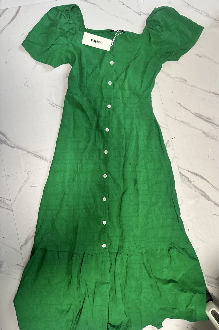 green maxi dress (Category: Dresses) located in Manila. Submitted by tipidfinds888 (Listing ID 1460045508, Image 1). Description: .
