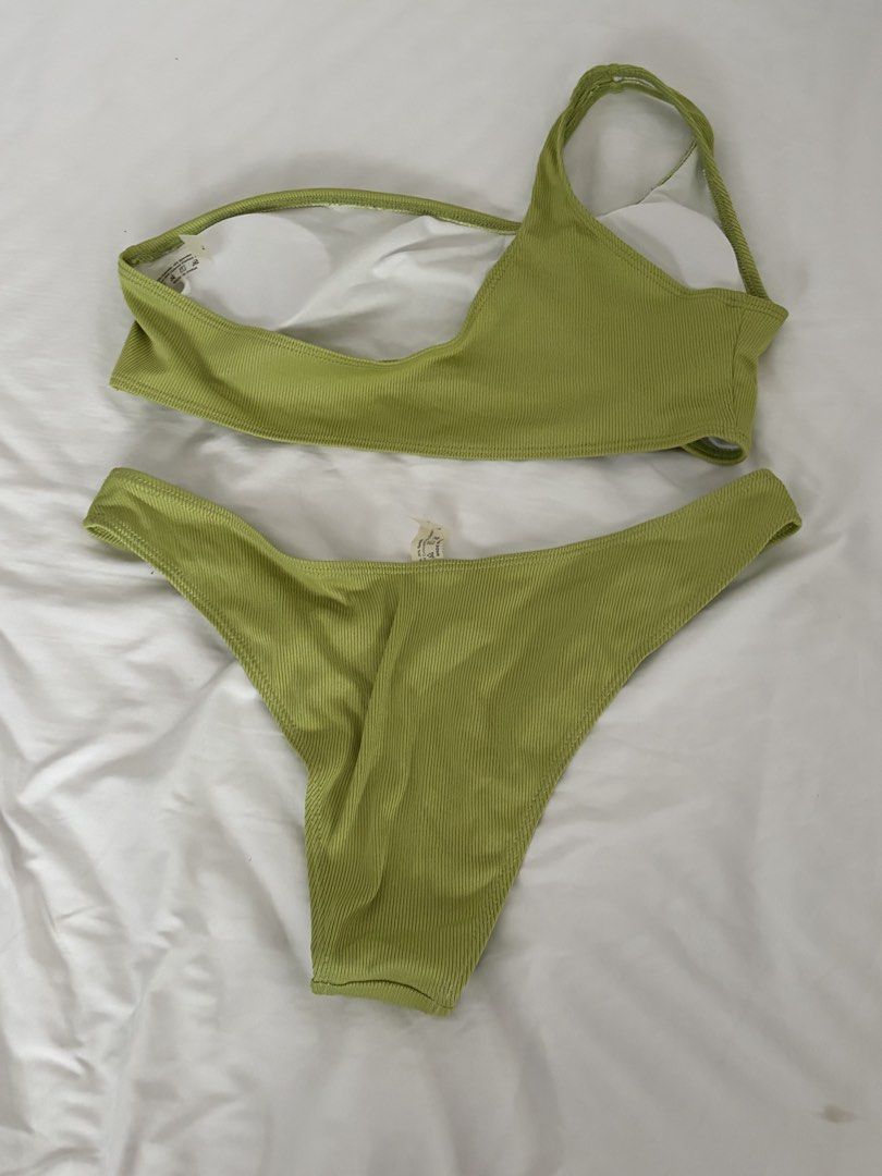 Olive Green One-Shoulder Ribbed Bikini Set - Size L (Category: Bikinis & Swimsuits) located in Las Pinas. Submitted by thriftedfinds_ (Listing ID 1468395063, Image 2). Description: - Condition: Worn once (washed already) - Color: Olive green - Material: Textured ribbed fabric (80% nylon, 20% spandex) - Size: L (Both pieces) - Top: Chic one-shoulder strap with removable padding - Bottoms: Cheeky fit with high-cut legs.