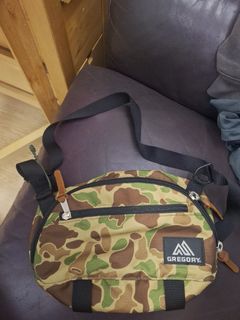 （分類：）位於 。 由 eejonathan 提交（商品編號 1468381034，圖片 1）。簡介： 。