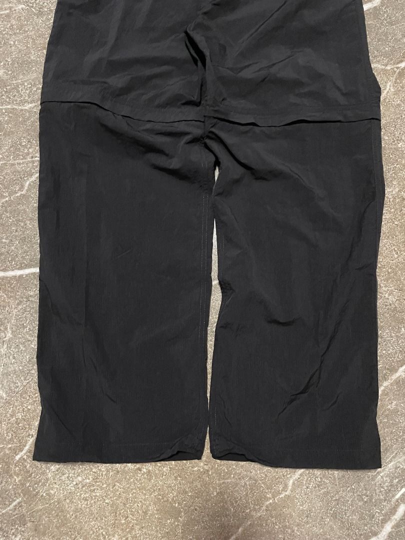 GU Convertible Pants (Category: Trousers) located in Lucena. Submitted by 0174.archive (Listing ID 1468429173, Image 3). Description: very good used condition no flaws size m on tag Actual Measurements (inches) Waist: 15-17 / 30-34 around Length: 39.5 Leg opening: 10 Message before buying. Items are pre-loved / second hand used. Manage your expectations. Buy with confidence. No return no exchange. Additional Shipping Fee Ship via JRS / JNT MOP GC