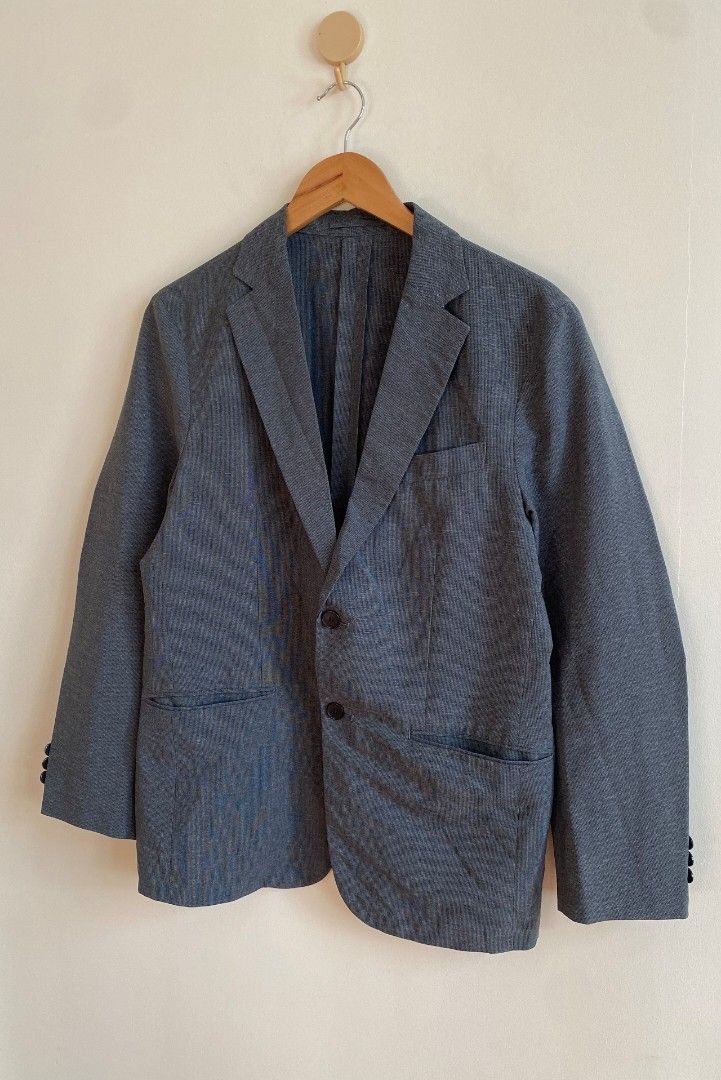GU Lightweight Washable Tailored Jacket (Category: Coats, Jackets and Outerwear) located in Abucay. Submitted by jamesnike21 (Listing ID 1468354318, Image 3). Description: 📌GU Light Weight Tailored Blazer 📌excellent condition 📌size med on tag 📌width 20' 📌length 27' 📌shoulder 17' 📌Slightly wrinkled due to storage 👍 📌The color of the product may differ from actual color depending on the type, condition of the display, surrounding light and