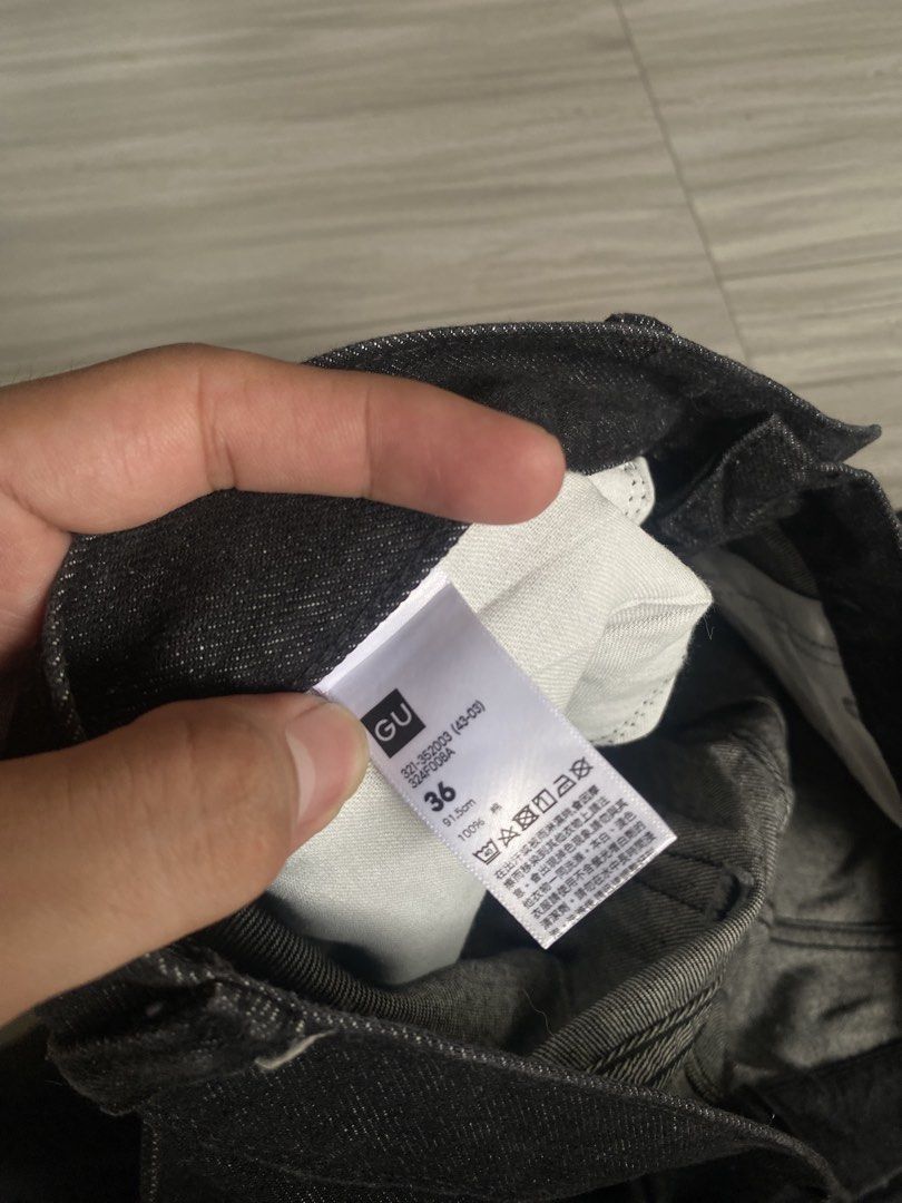 GU raw denim baggy pants (Category: Jeans) located in Bacolod City. Submitted by bnta_bounce (Listing ID 1468408226, Image 3). Description: Flaws: none Length 40 Waist 36 Leg open 10.