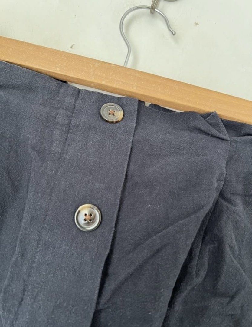Gu skort (Category: Other Bottoms) located in San Jose del Monte. Submitted by senorita_wella (Listing ID 1468312420, Image 2). Description: .
