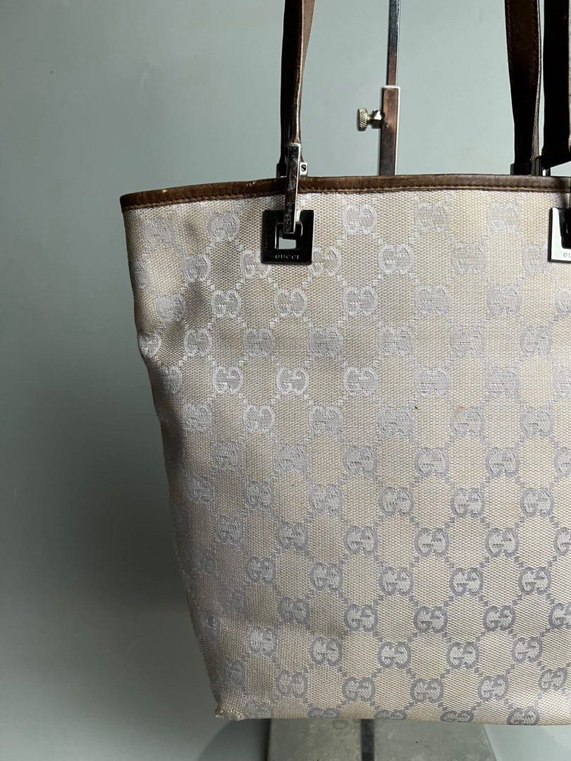 Gucci - Guccissima - Small Tote Bag (Category: Luxury Bags & Wallets) located in San Pablo. Submitted by hiddenrygn (Listing ID 1468460233, Image 3). Description: Gucci - Guccissima - Small Tote Bag Rank AB Minor flaws signs of usage See detailed pics Authentic DM!.