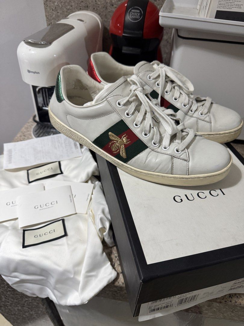 Gucci Ace Bee Sneakers (Category: Sneakers) located in Quezon City. Submitted by rg1996 (Listing ID 1468453264, Image 1). Description: Gucci Ace Bee Sneakers Size 8.5G fits 9.5-10 With og box, dust bags, cards, and receipt Used, with authentication Guaranteed original 8k only Thanks!.