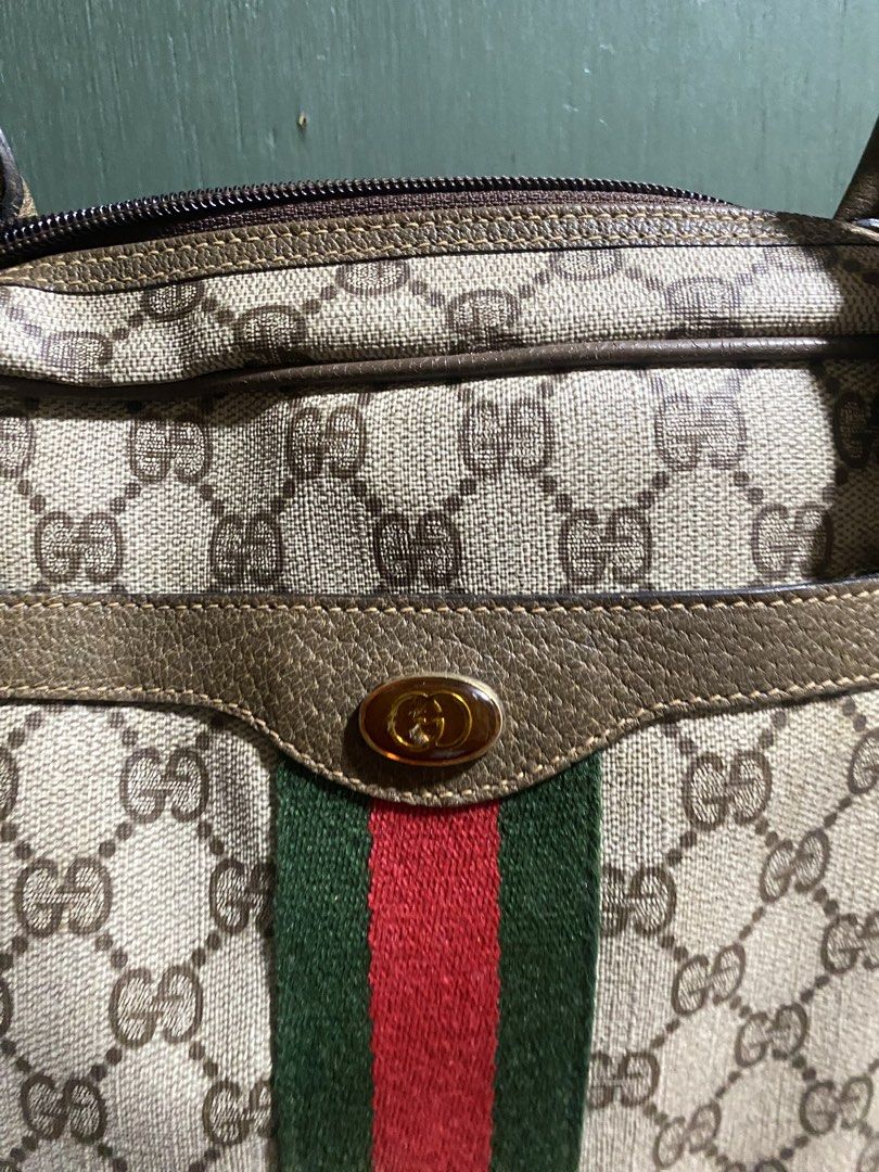 GUCCI BAG (Category: Luxury Bags & Wallets) located in Manila. Submitted by shaw_ty (Listing ID 1468383160, Image 2). Description: GUCCI GG SUPREME OPHIDIA SHOULDER BAG CONDITION 9/10 MINIMAL SIGN OF USAGE .